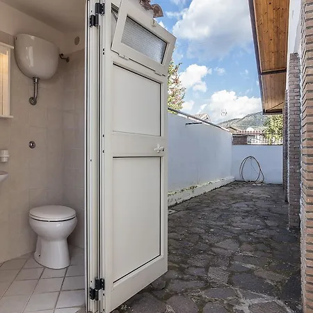 Nikita Villa Sperlonga